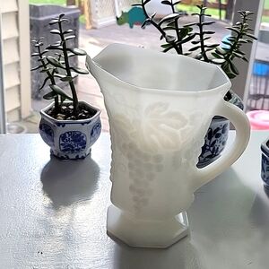 Milk glass Anchor Hocking